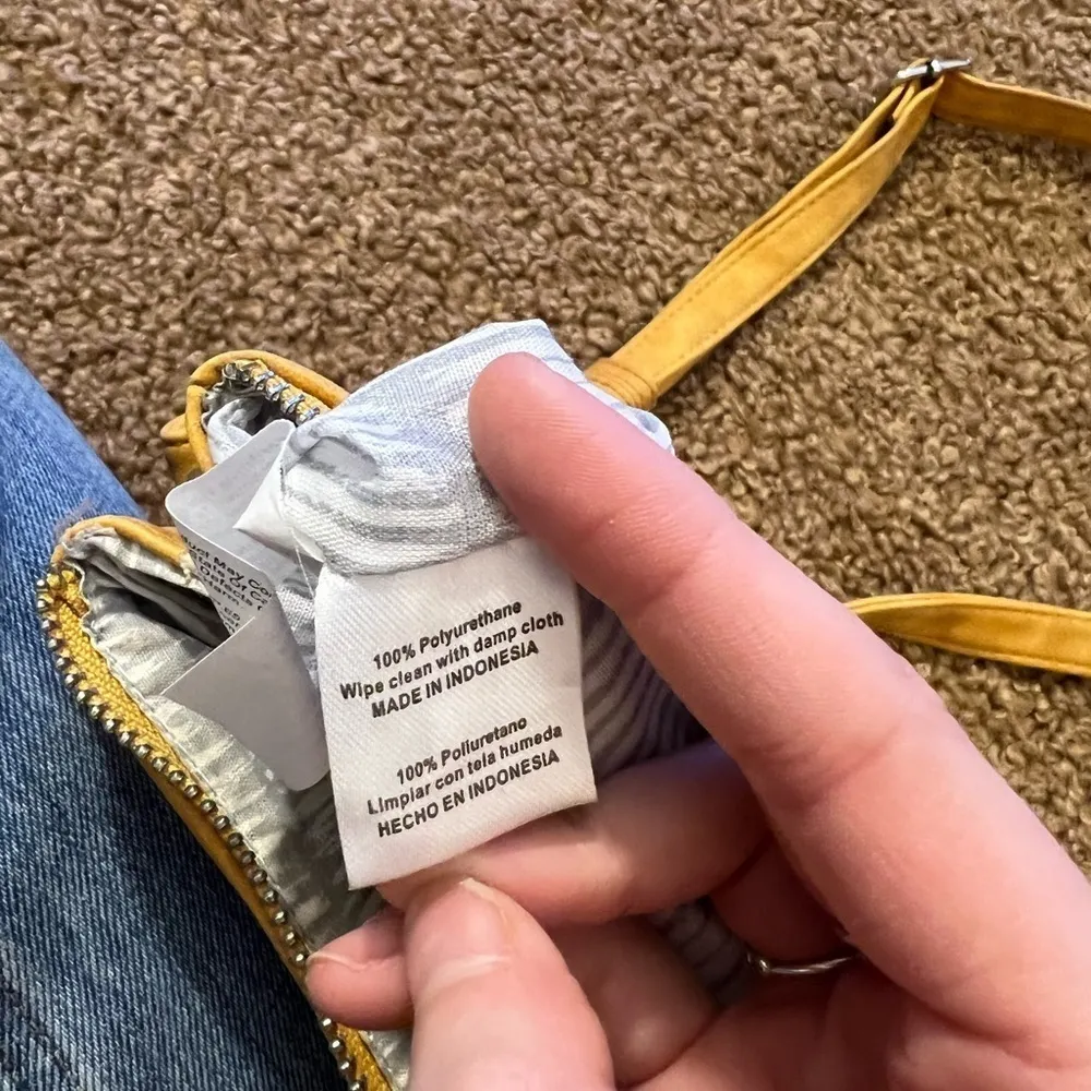 Universal Thread Yellow Crossbody Bag With Silver Hardware - Image 12