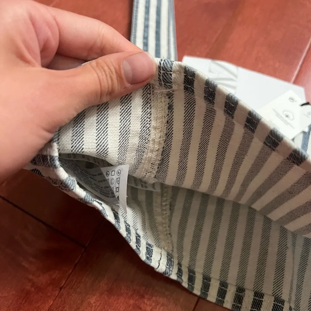 New Zara denim pinstripe top - Image 3