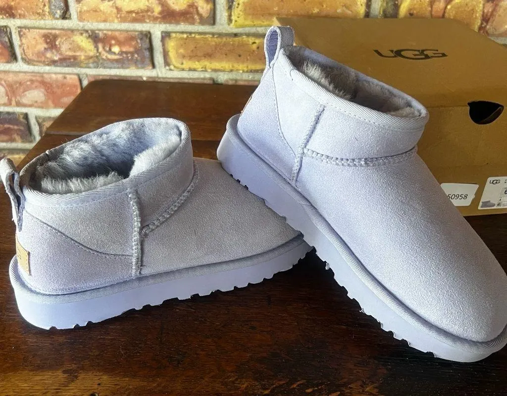 UGG Classic Ultra Mini Women's Boot Size 6 #329A - Image 9