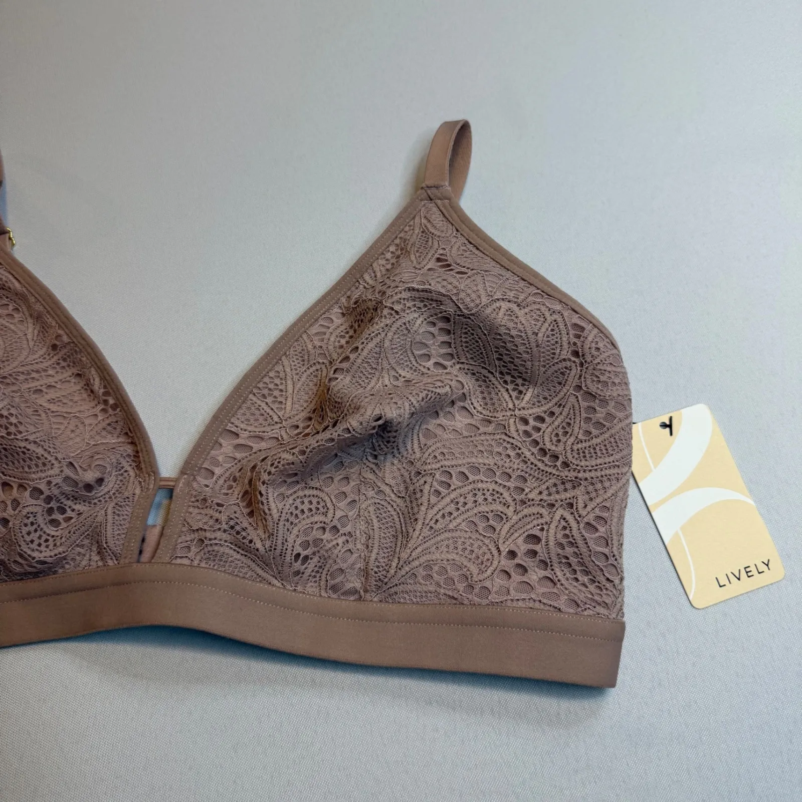 LIVELY Lace Bra NWT Orchid Seamless Triangle Comfort Adjustable Straps Size 3 Tan - Image 5