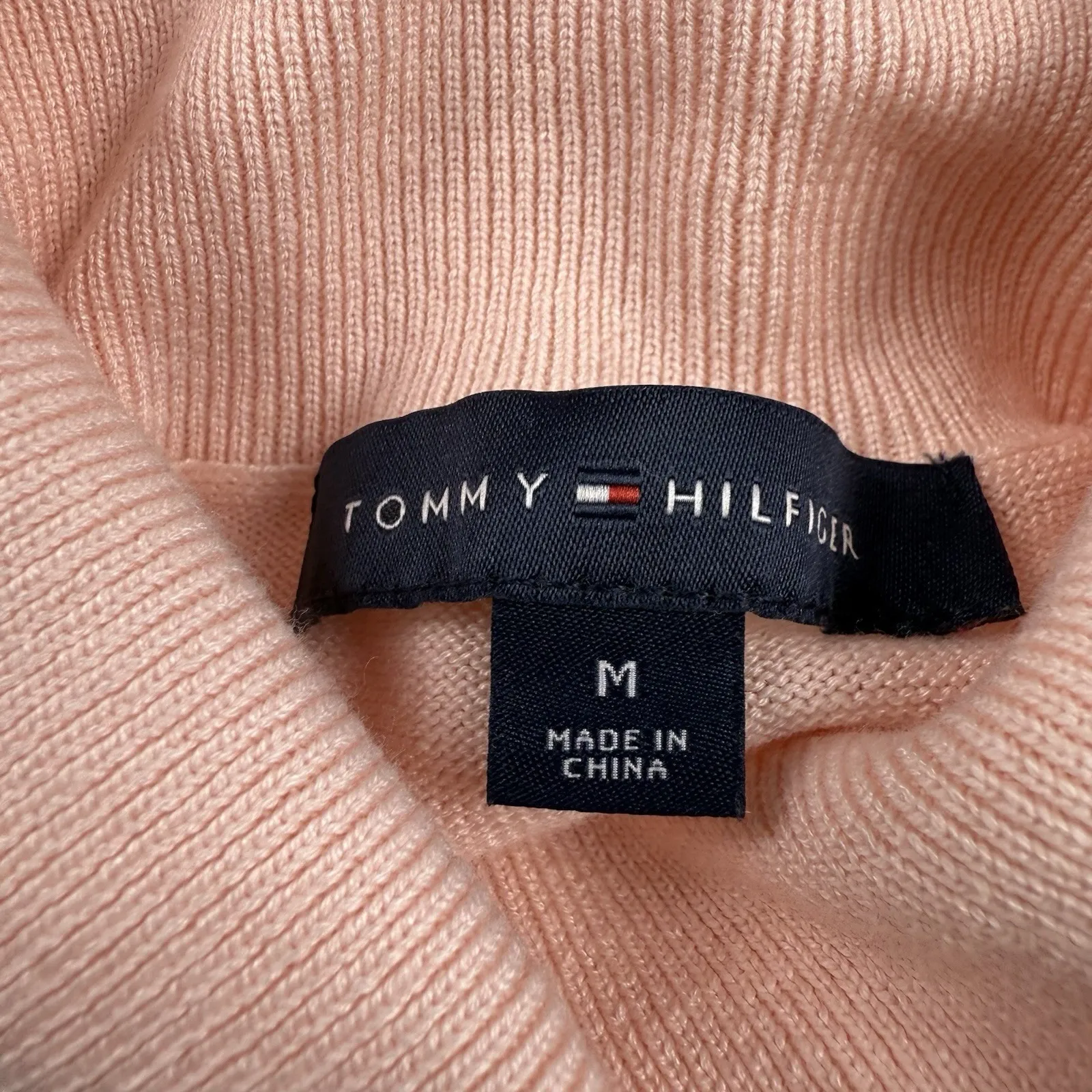 Tommy Hilfiger Turtleneck Sweater Womens Size M Pink Logo Heart Long Sleeve Soft - Image 2