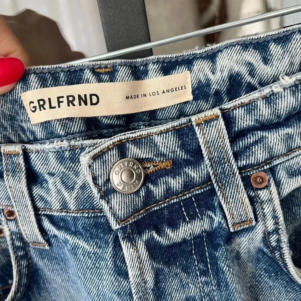 GRLFRND jeans Karolina High Rise Straight Cropped Larchmont light wash 28 denim - Image 3