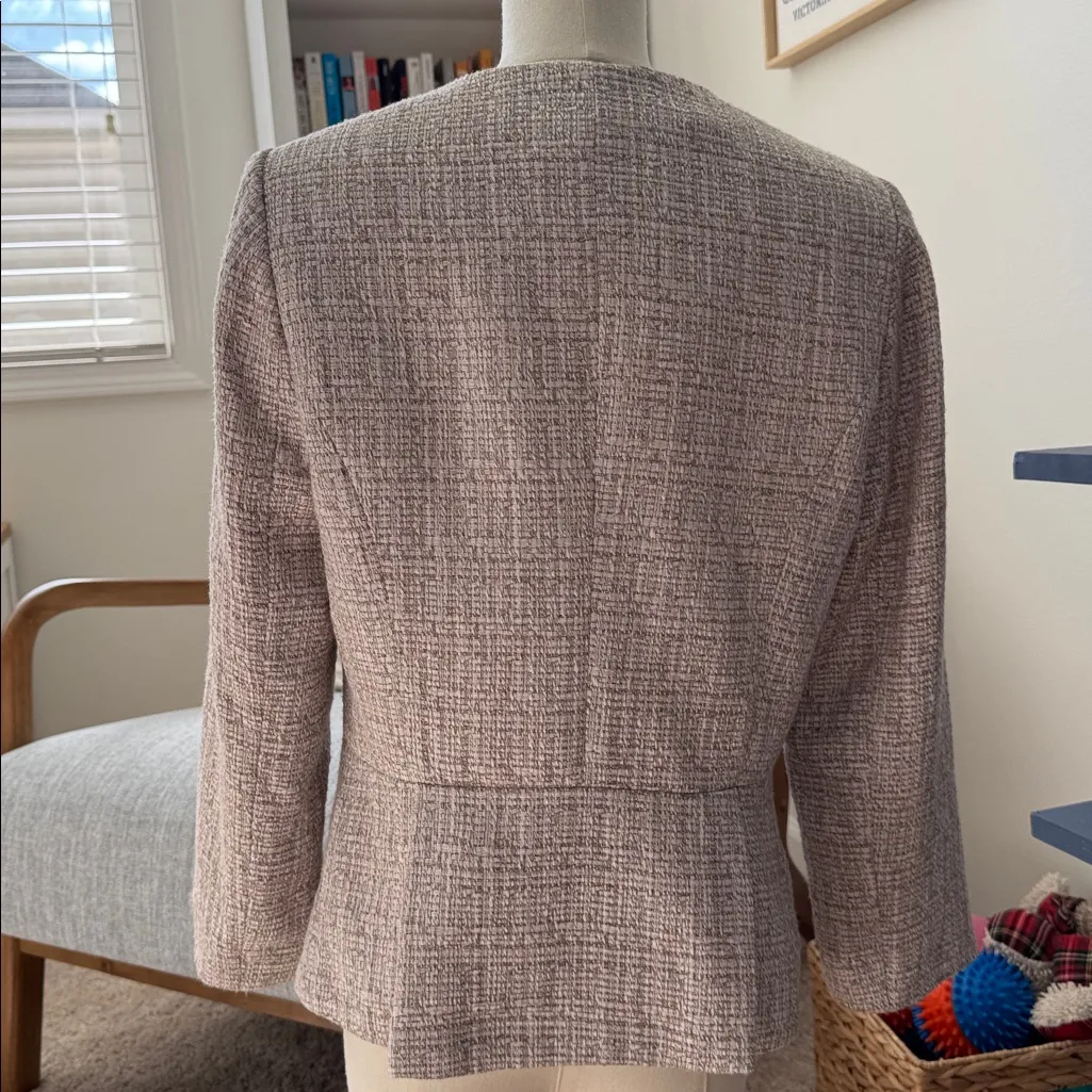 Chic Mauve Textured Blazer - Image 3