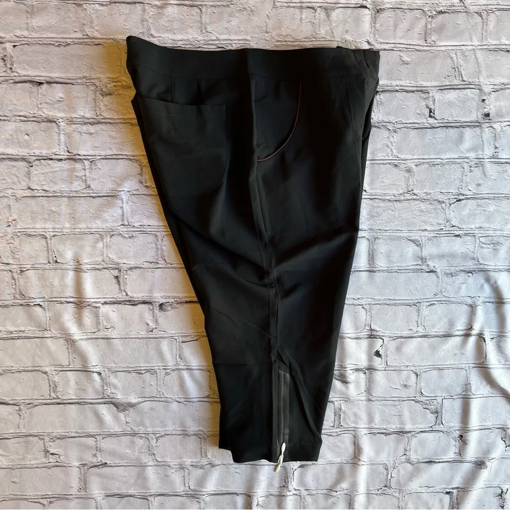 Nike Golf Tour Performance 6 Black Capri Long Shorts - Image 5