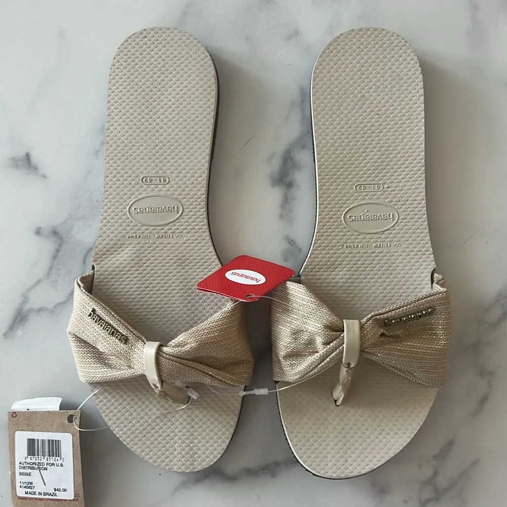 NWT Havaianas Beige Thong Bow Sandals, Size EU 41-42 (US 11-12W) New w/Tag - Image 5