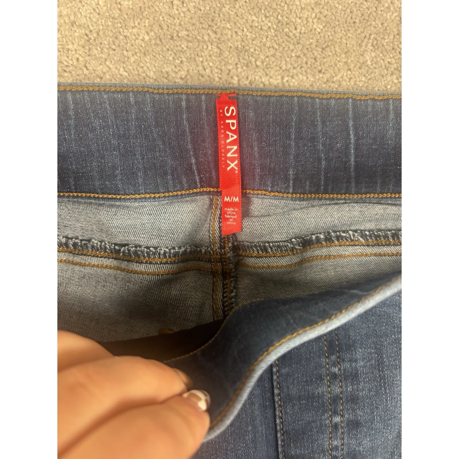 SPANX ANKLE SKINNY Distressed Blue Pull‎ On Jeans Jeggings #20203P Size Medium - Image 3