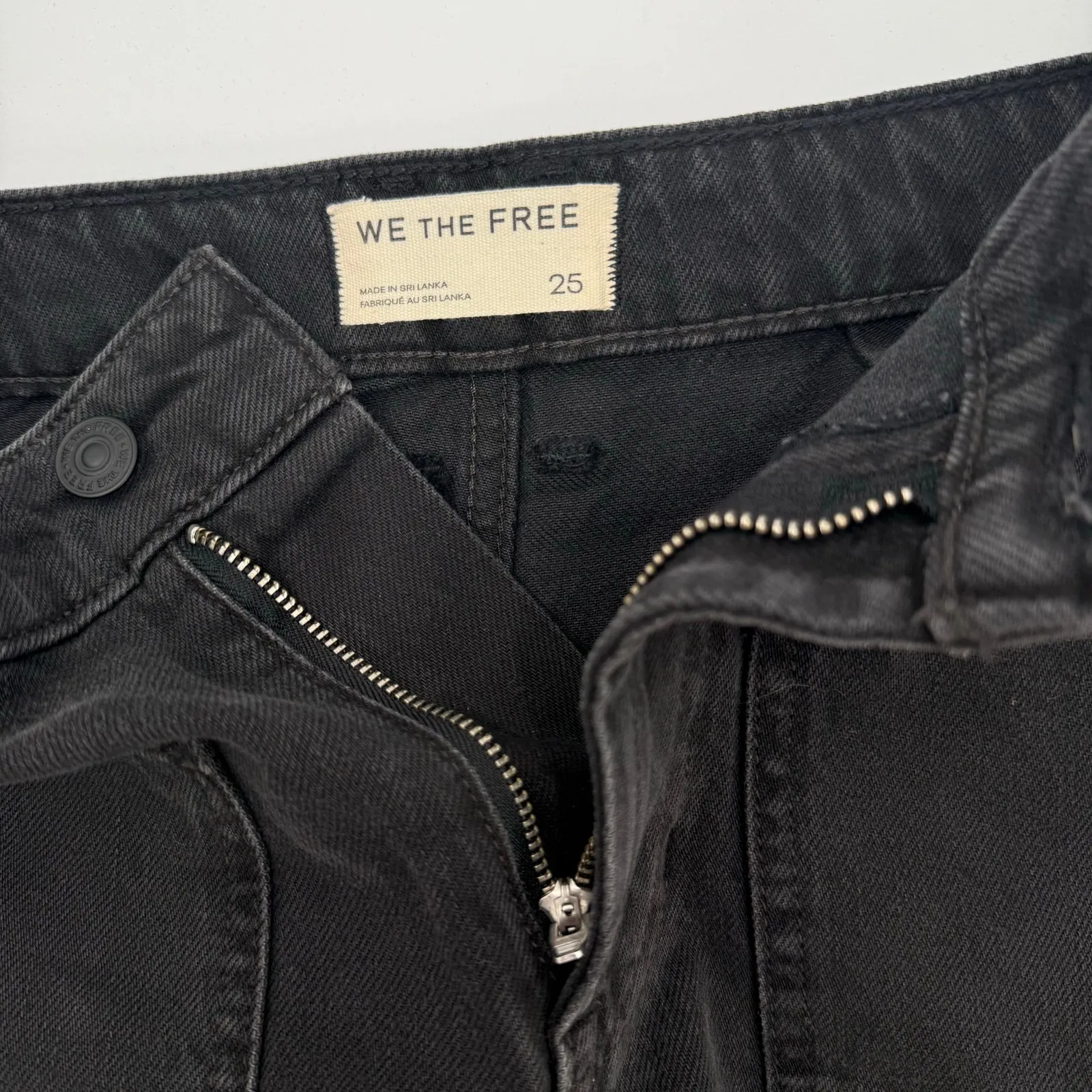 Free People We The Free Jean Shorts Women's SZ 25 Black/Gray 100% Cotton Pockets - Image 4