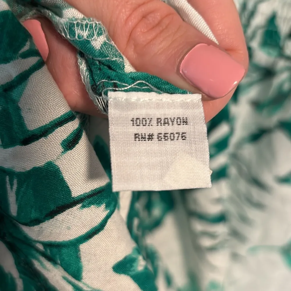 NWT Boho Me Green Leaf Print Women's Dress - Image 11