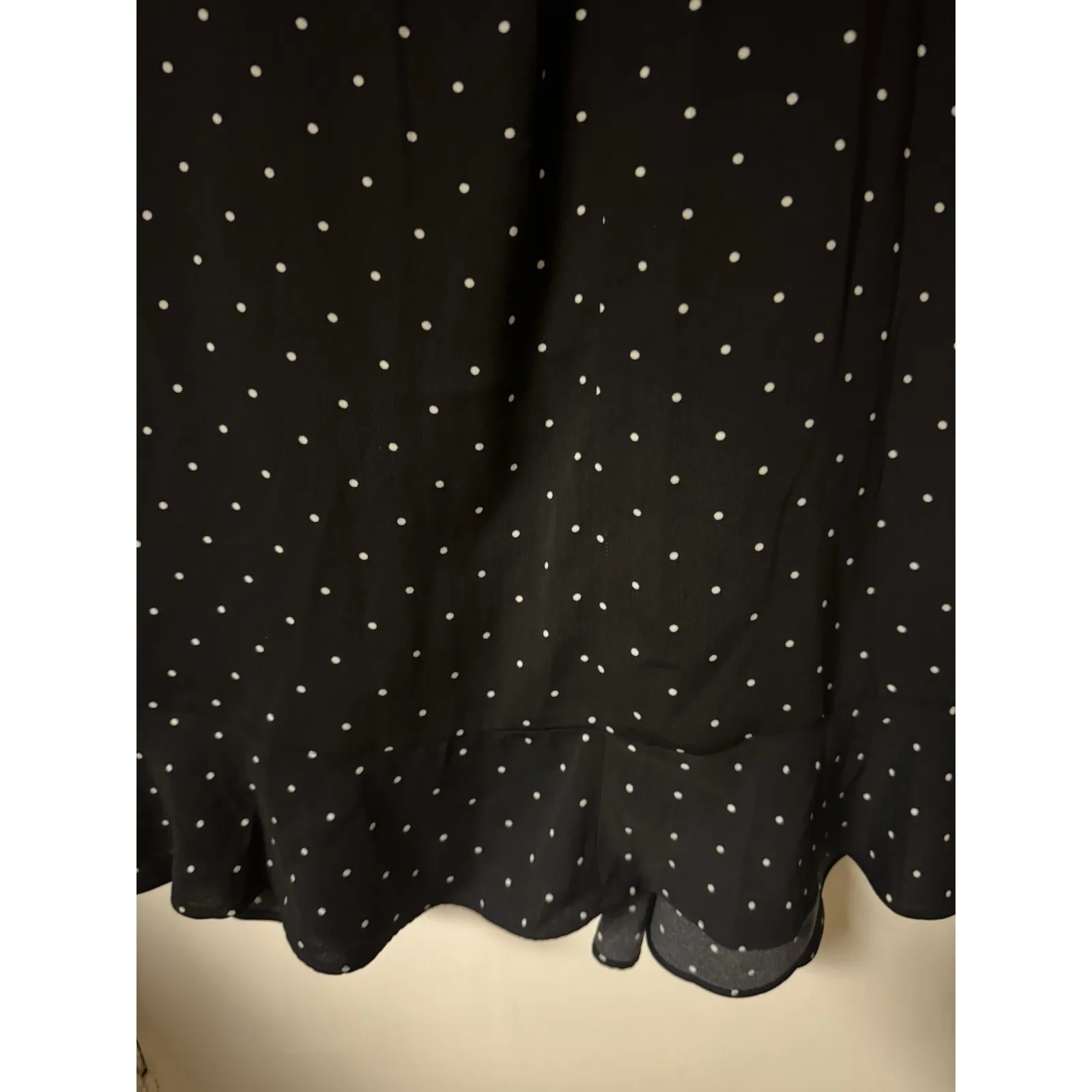 Adrienne Vittadini Women's Size Large Black With Polka Dots Wrap A/ruffle Skirt - Image 11