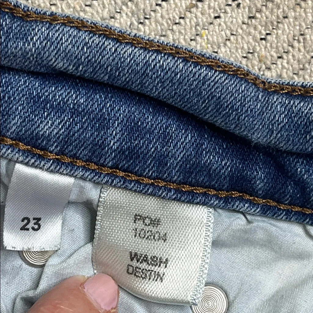 Reformation high rise skinny Destin wash blue jeans, size 23 - Image 5