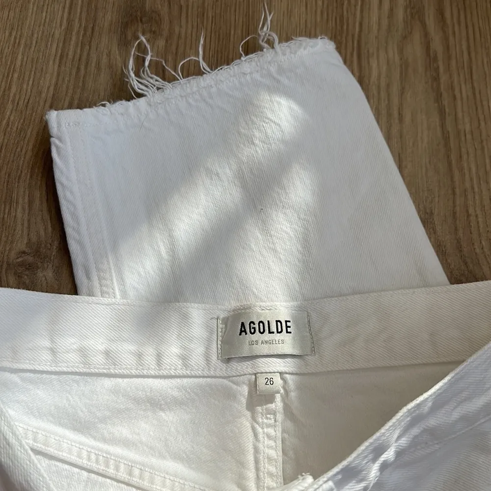 Agolde 90's Mid Rise Loose Fit White Jeans Size 26 in Vanish White - Image 4