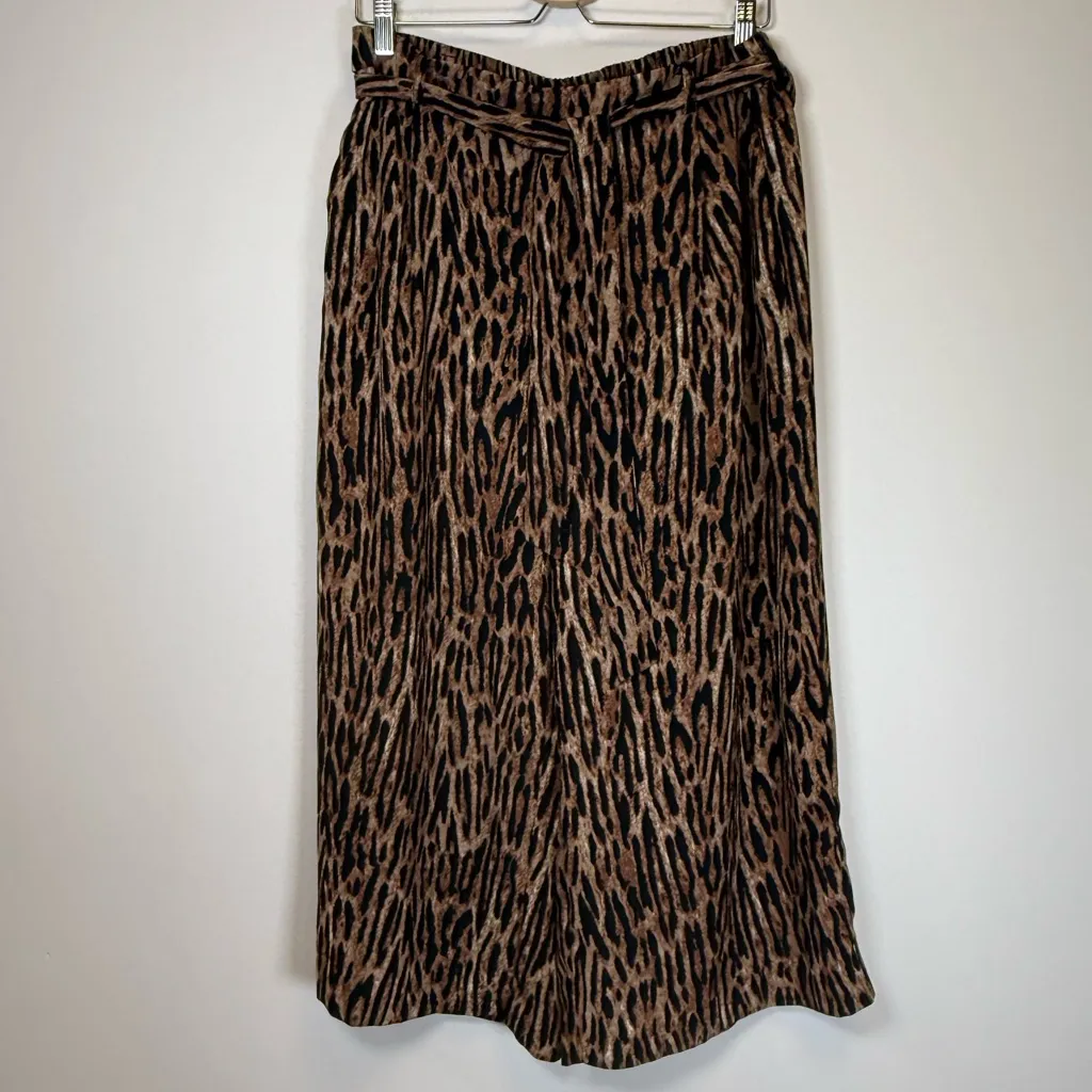 T Tahari Wide Leg Cropped Animal Print Pants Pockets Women’s Size Large - Image 3