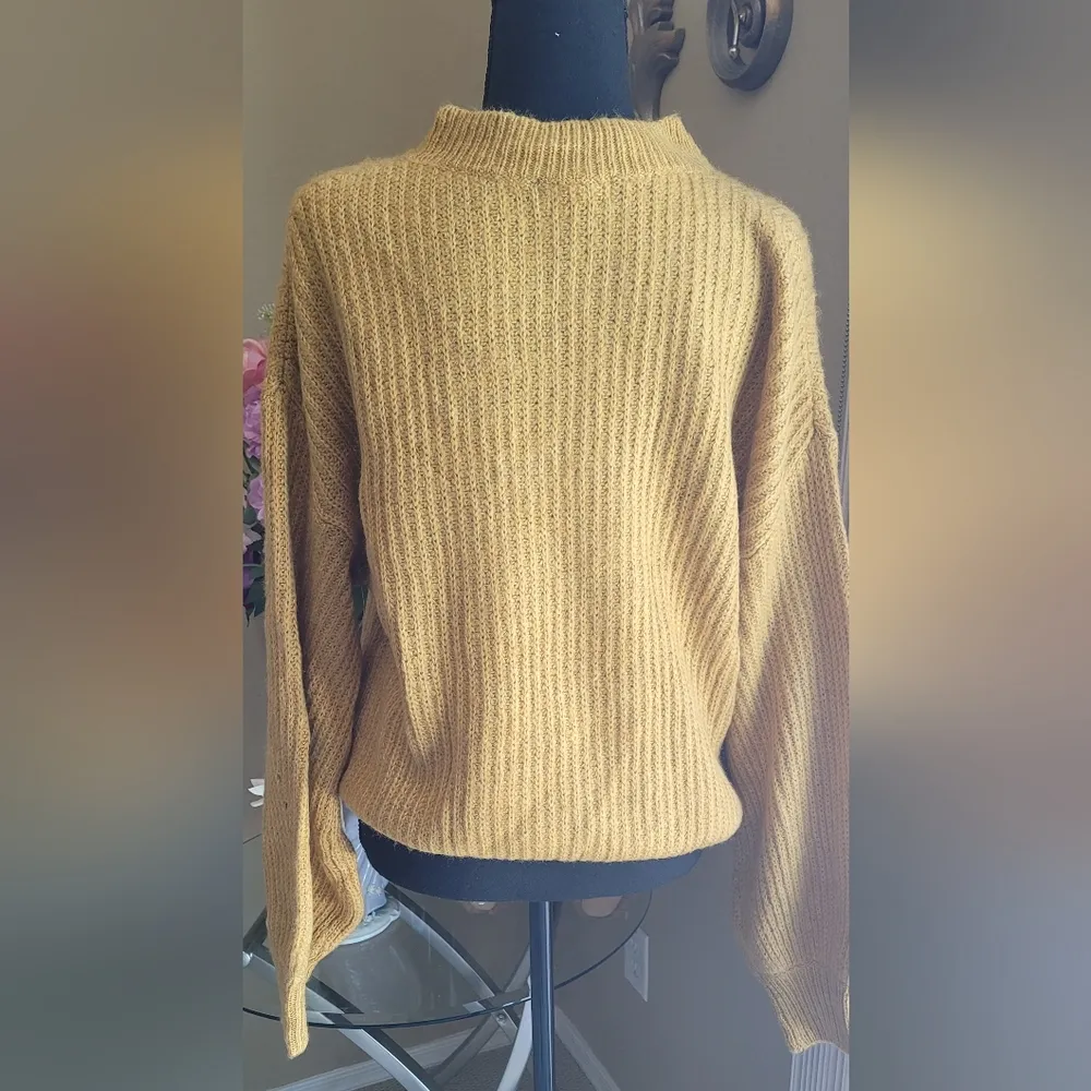 BP Sweater - Image 2