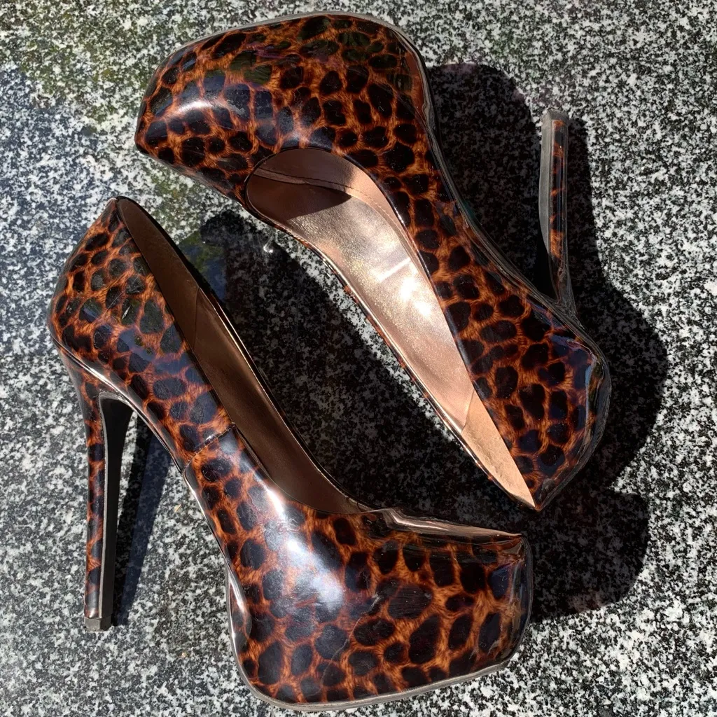 Steve Madden leopard platform size 8 - Image 2