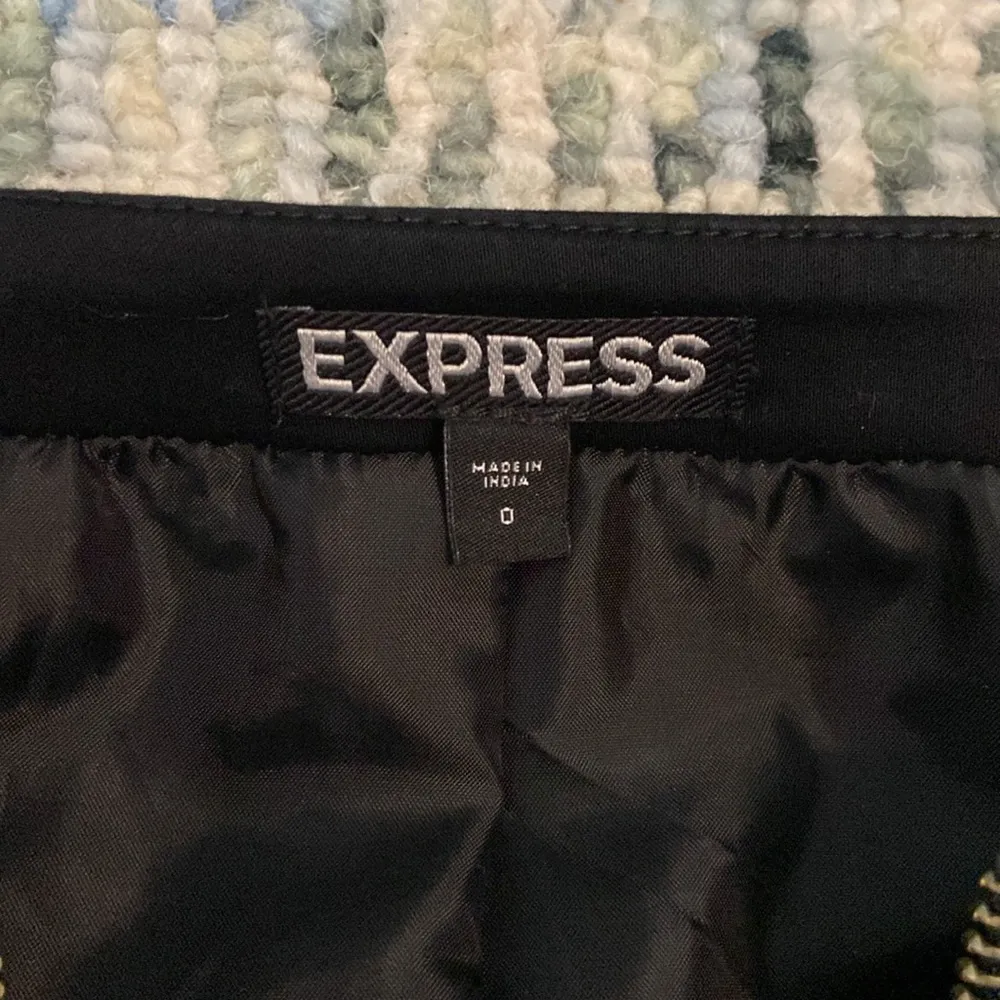 Express black jacket with zippers on sleeves - Image 2