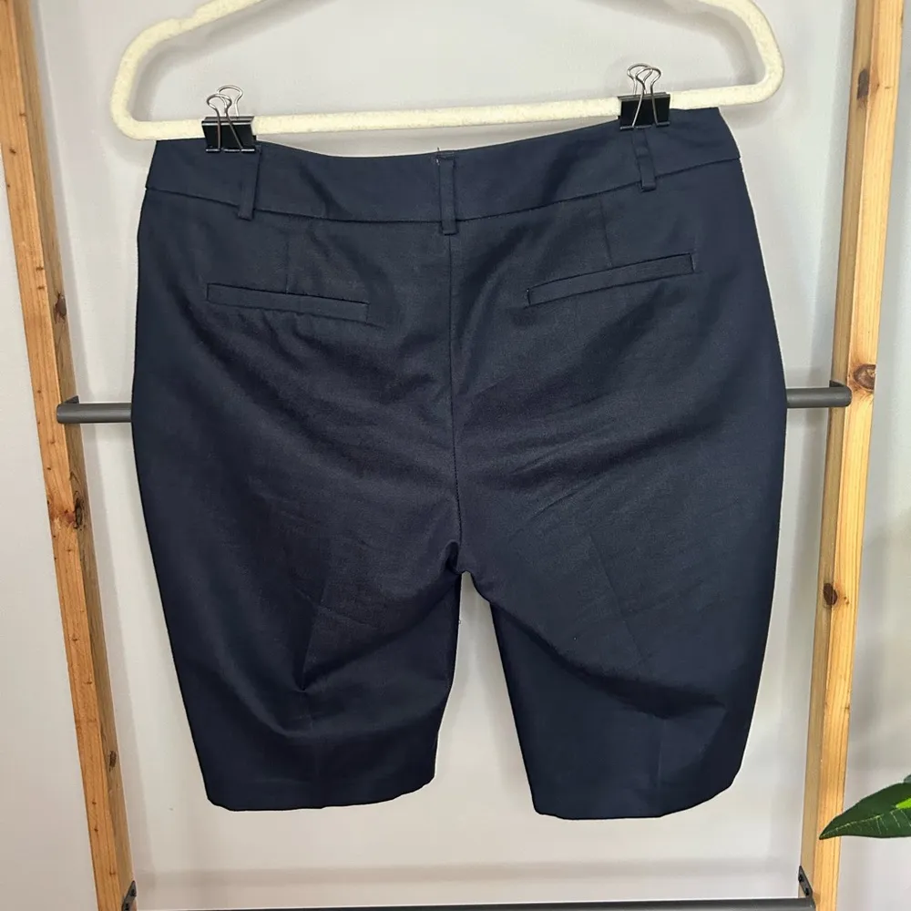 NWOT Halogen Bermuda shorts size 2 - Image 2