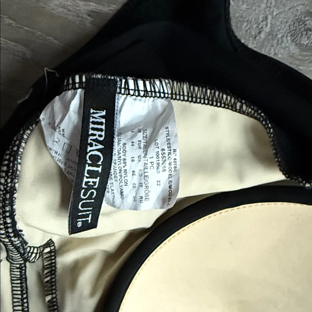 Miraclesuit Women's Zari Layered Escape Bra One Piece Swimsuit Black/White 14 - Image 8