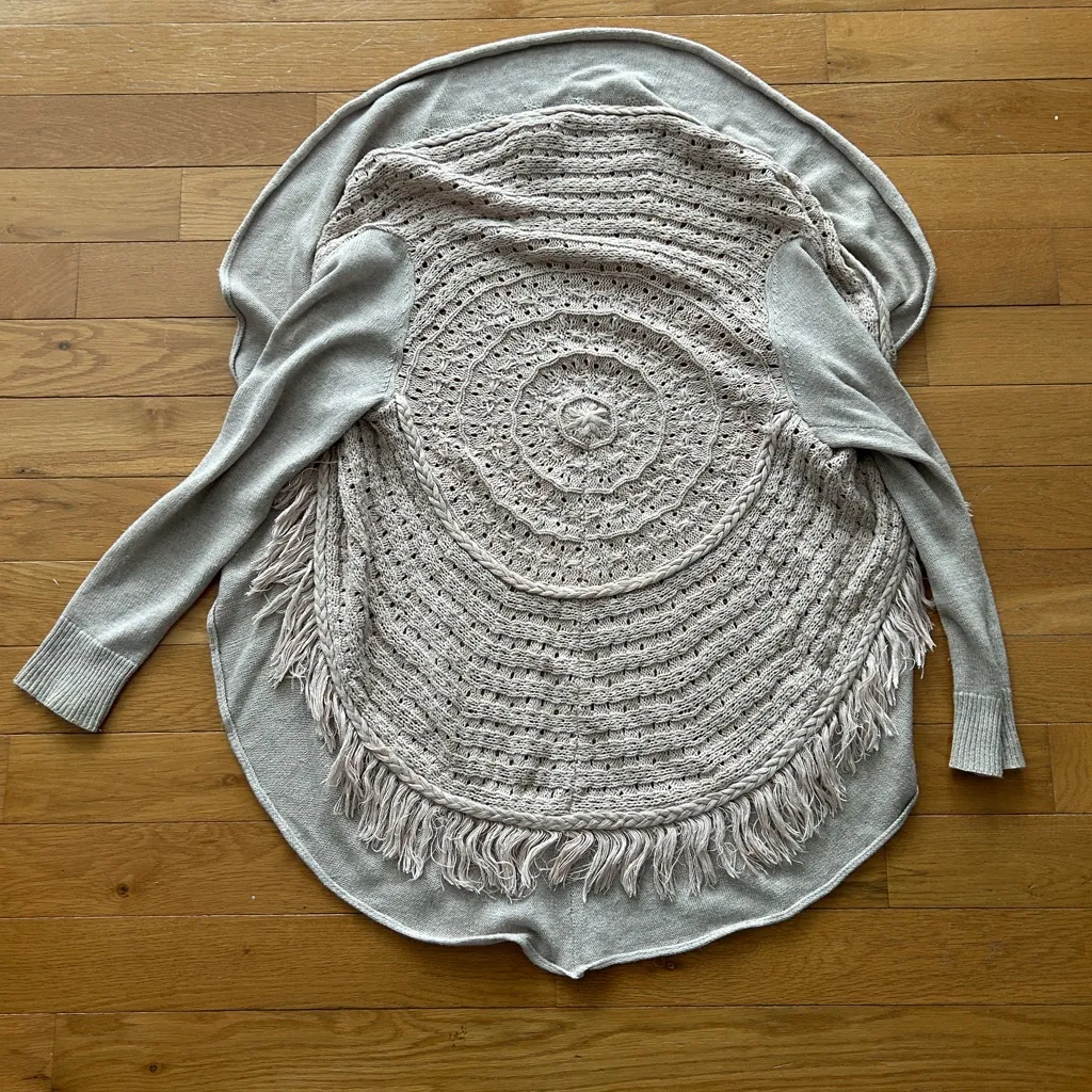 Anthropologie Knitted & Knotted Crochet Fringe Cardigan Sweater Size Small Tan - Image 5