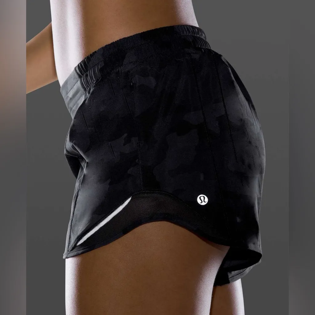 Lululemon Hotty Hot Short II *Long 4" - Image 5