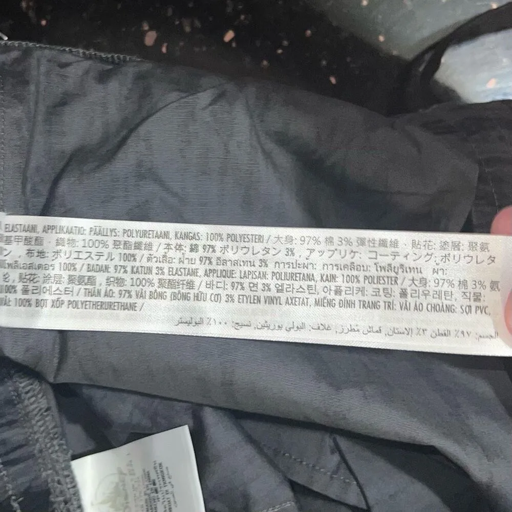 Disney Parks Cotton Villain Symbols Shorts in Small - Image 11