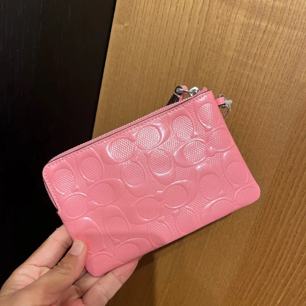 Coach Corner Zip Wristlet In Signature Leather With Heart Charm - Image 6