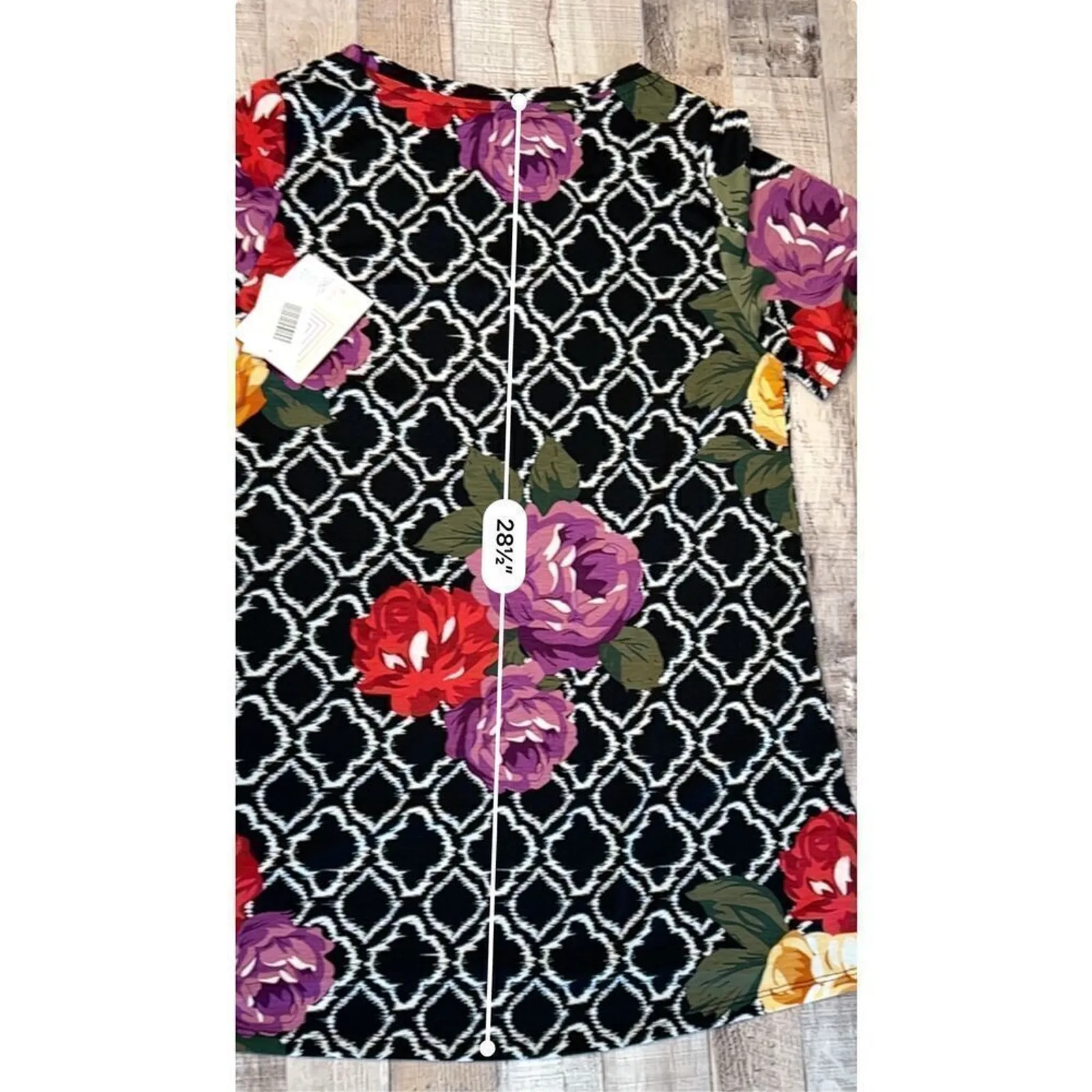 LuLaRoe Chrissy T Black Floral Trellis Print Shirt‎ Tunic Top MEDIUM Floral NWT - Image 7