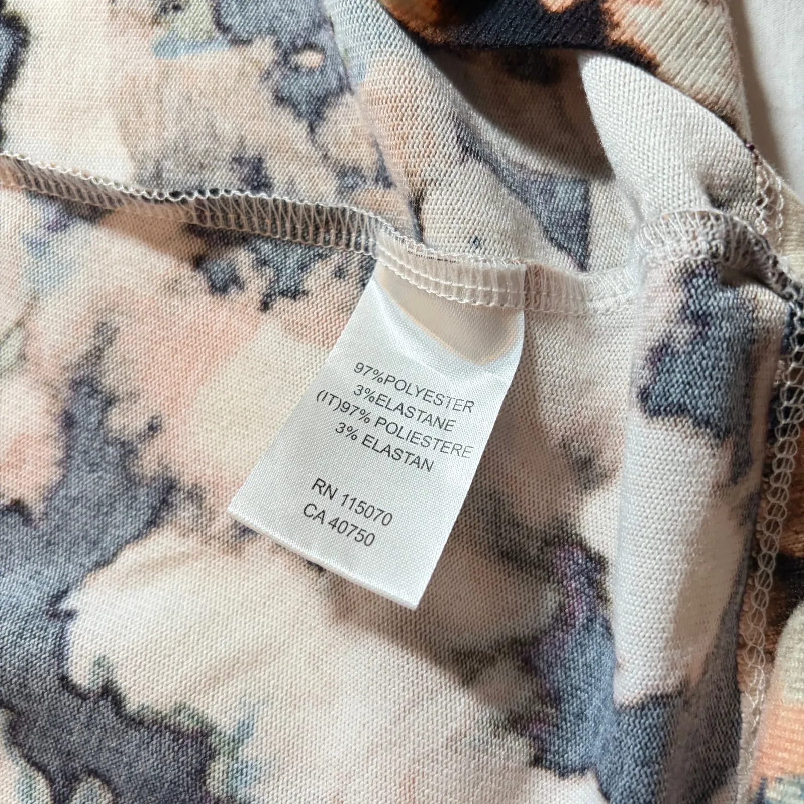 Nina Leonard womens twinset, tunic length with long cardigan.  Tie dye.  Size XS - Image 6