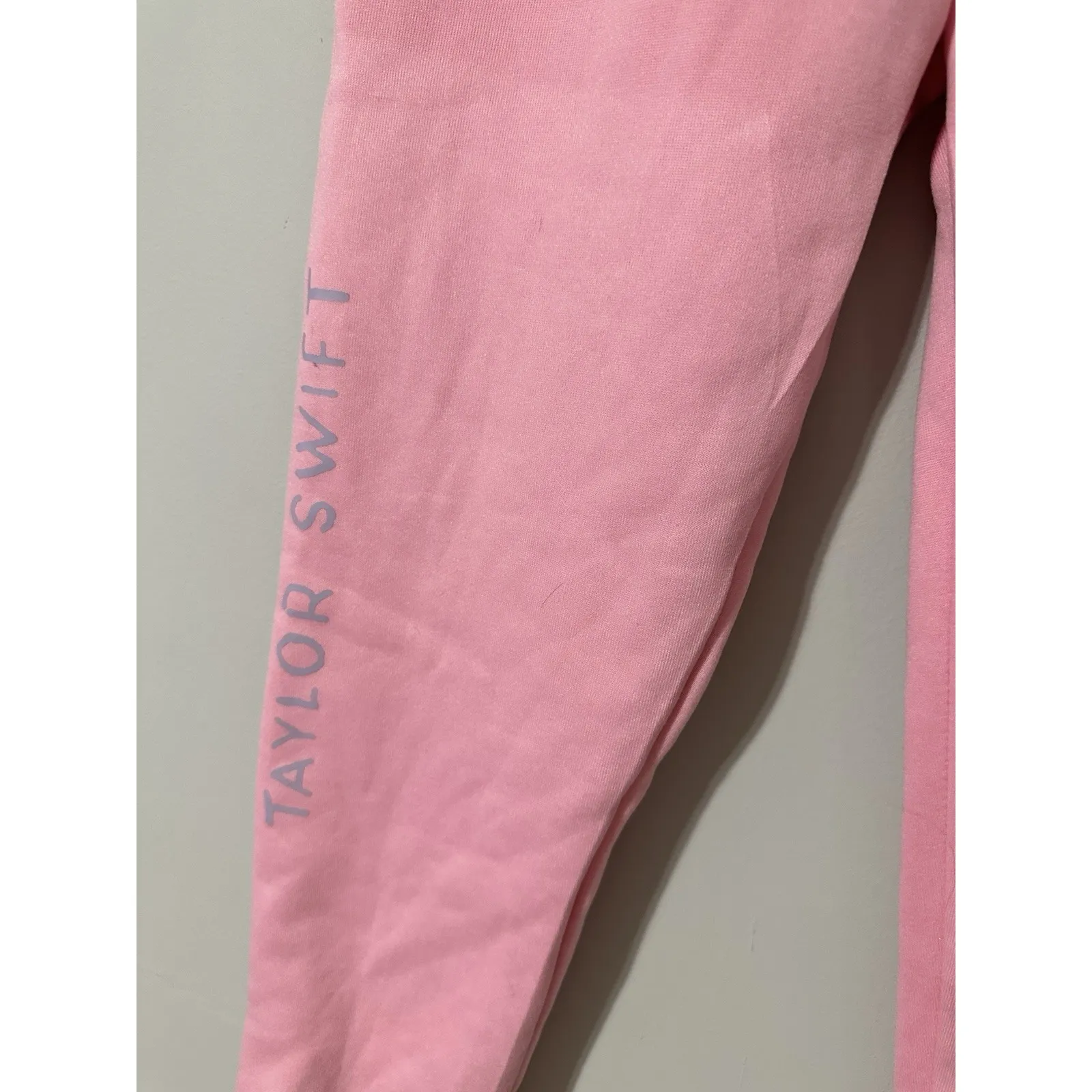 Official Taylor Swift 1989 (Taylor's Version) Pink Joggers XS Sweatpants - Image 3