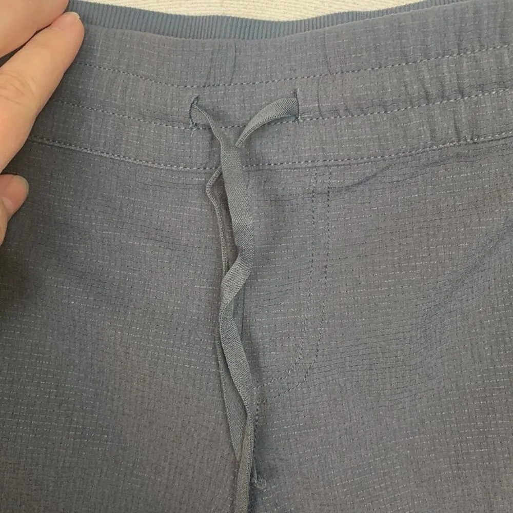 Kuhl womens small gray casual shorts hiking outdoors dark athletic gorp pata - Image 6