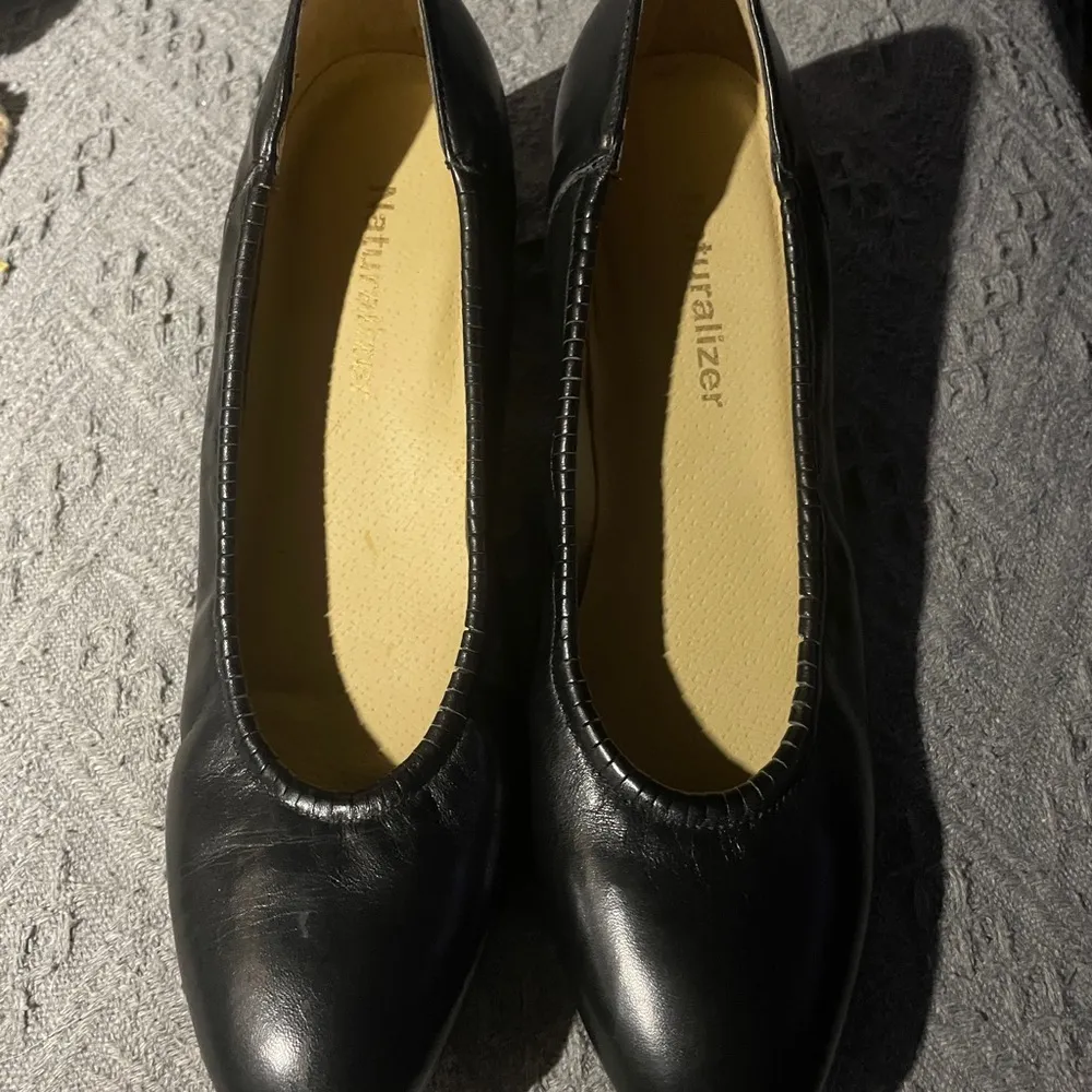 Women vintage Naturalizer LEATHER UPPER Dress Shoes Black   Size 7 - Image 2