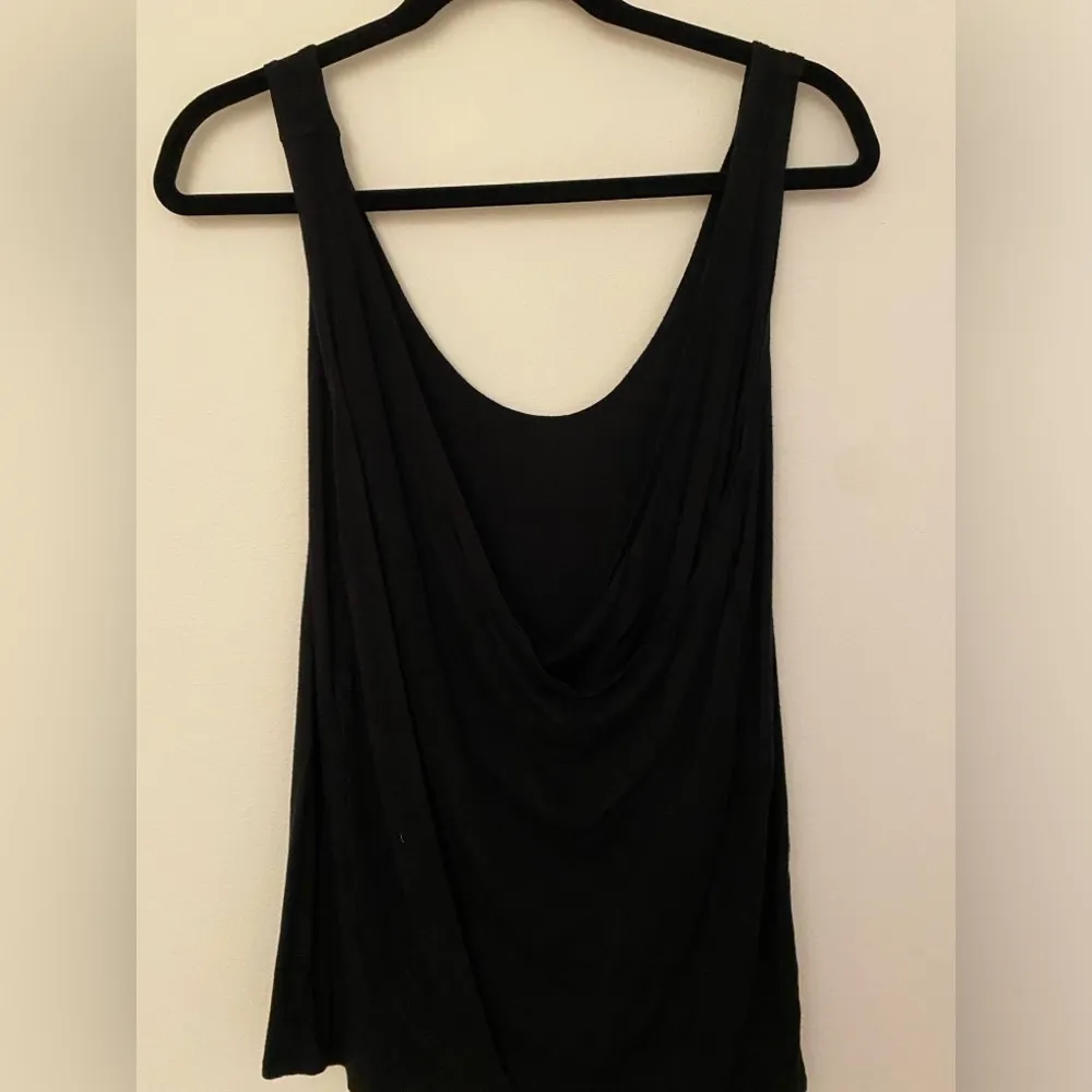 Feel the Piece Black Scoop Neck Wrap Back Low Cut Tank Top Women’s Sz M/L - Image 2