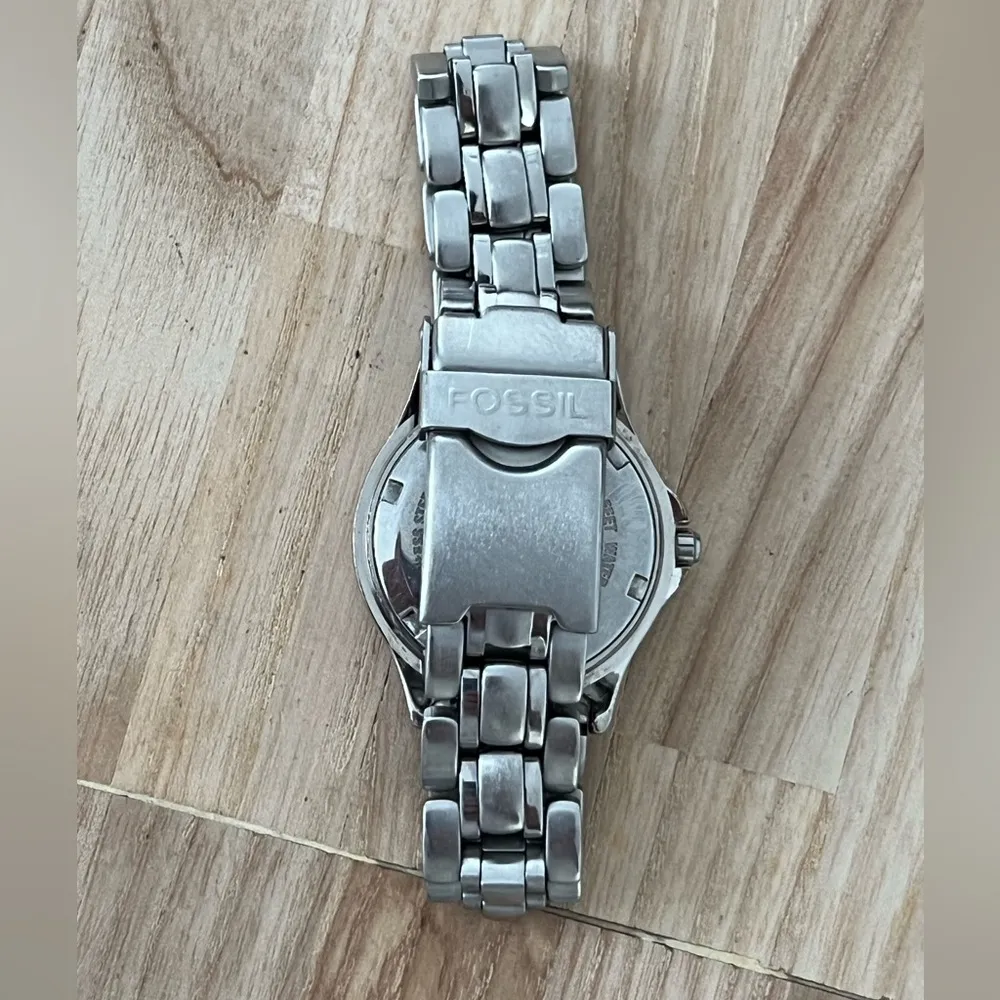 Fossil Blue Ladies Watch Stainless Dial and Bracelet Date Window - Image 10