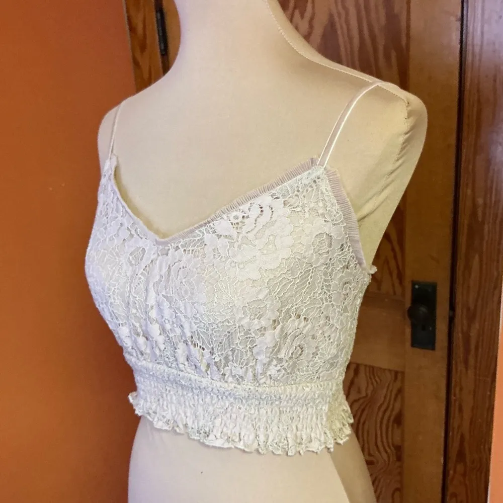 Forever 21 eggshell lace bralette - Image 7