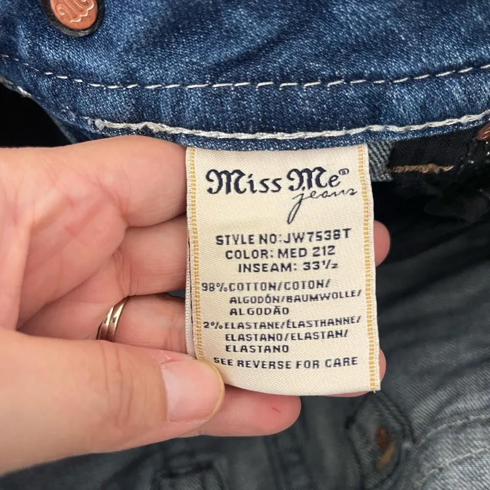 Women’s Miss Me Signature Straight Cross Horseshoe Jeans Size 27 - Image 5