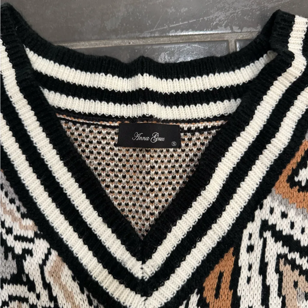 Geometric Star Pattern Knit Vest - Image 3