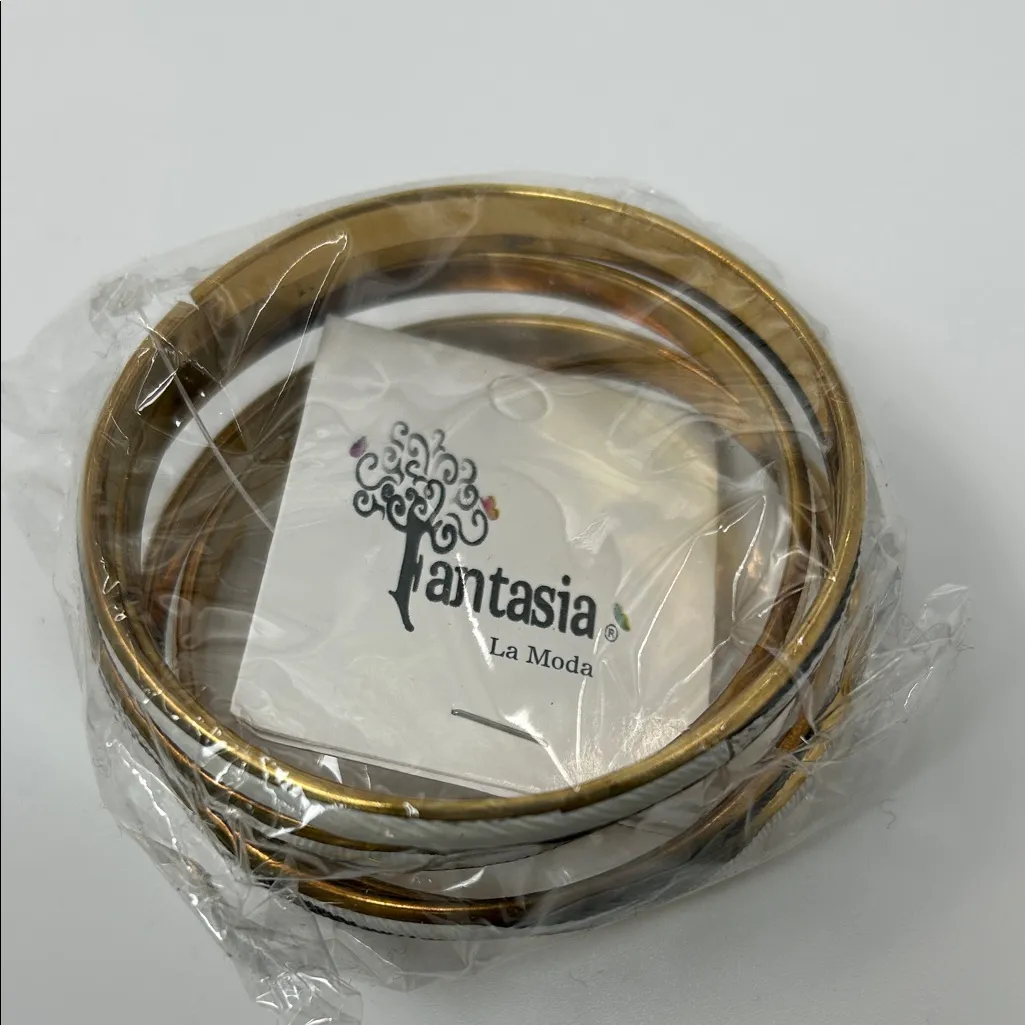 Chic Gold and Black Bracelet Set - Image 6