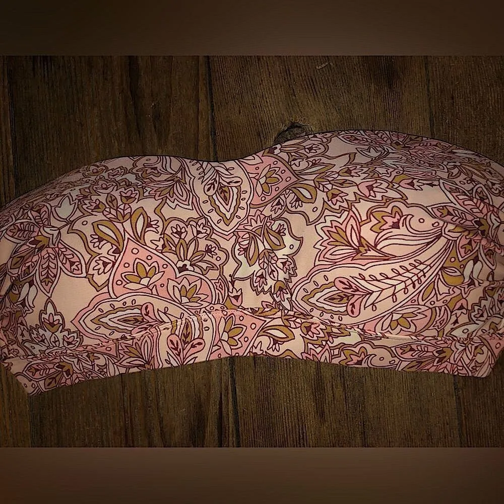 Kona sol push up bikini top size Medium - Image 2