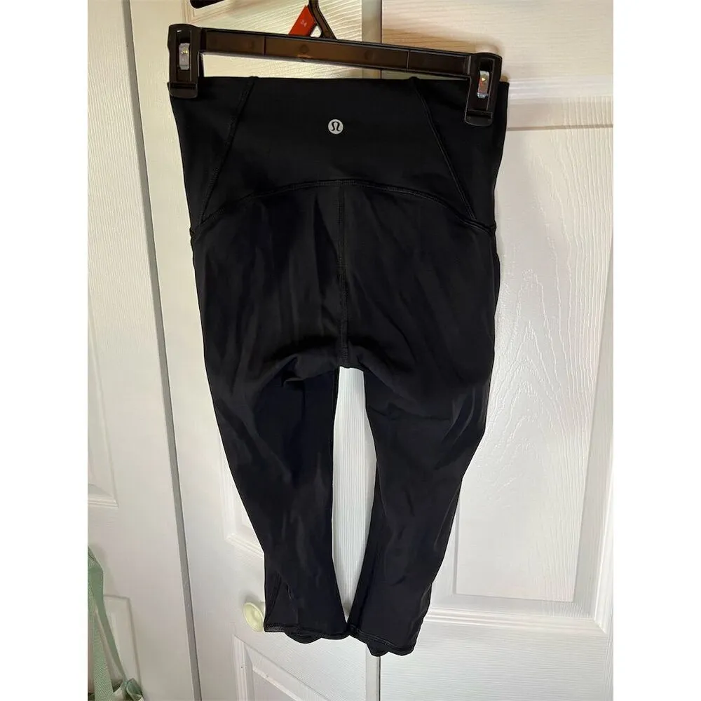 Lululemon Women's Black Ankle Leggings Size 4 High - Image 2