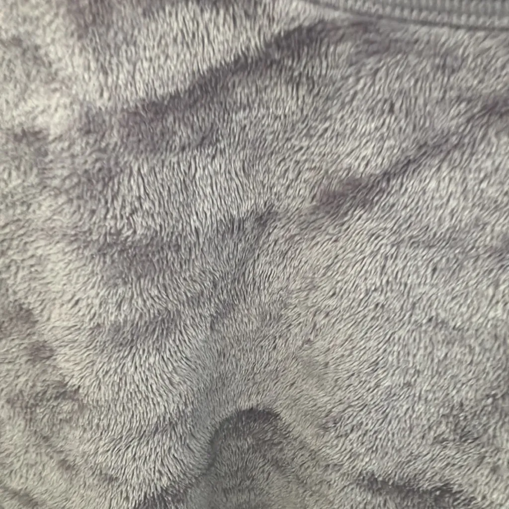 FINAL MARKDOWN Plush cold crush top large - Image 2