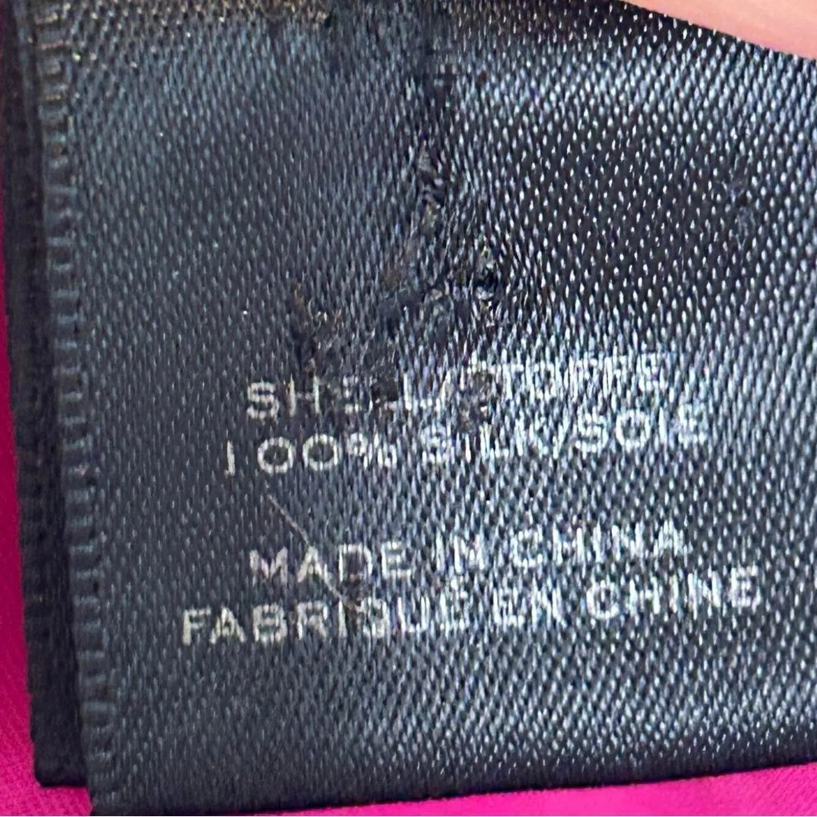 Marc by Marc Jacobs Woman’s Silk Blouse Small Fuschia Sleeveless Tank Smocked - Image 9