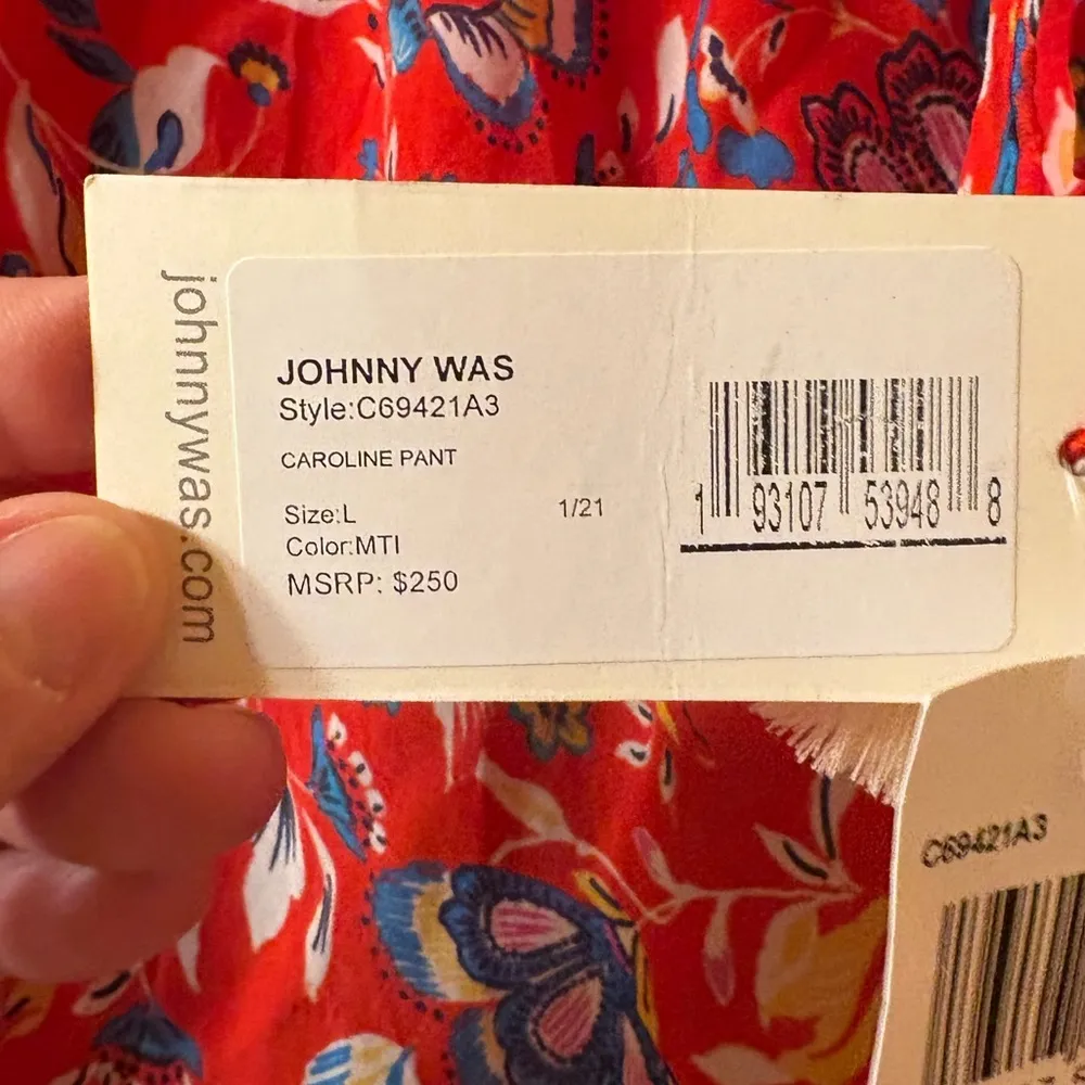 NWT  Caroline Red Floral Pants - Image 9