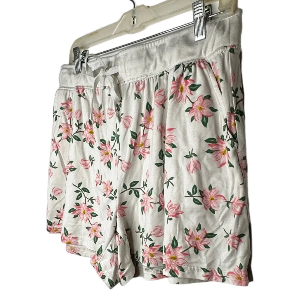 Draper James Pink Floral‎ Shorts - Image 2
