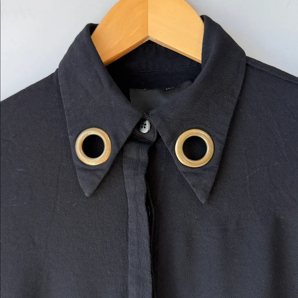 Assembly New York Gallery Girl Gold Metal Grommet Eyelet Long Sleeve Shirt Black - Image 4