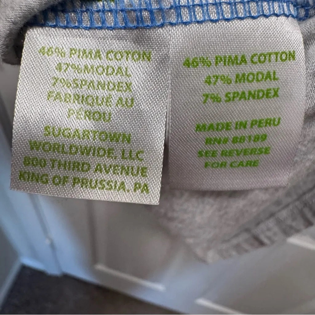 Lilly Pulitzer Finn Long Sleeve Giraffe Baby Blue Gray Size X-Small - Image 5