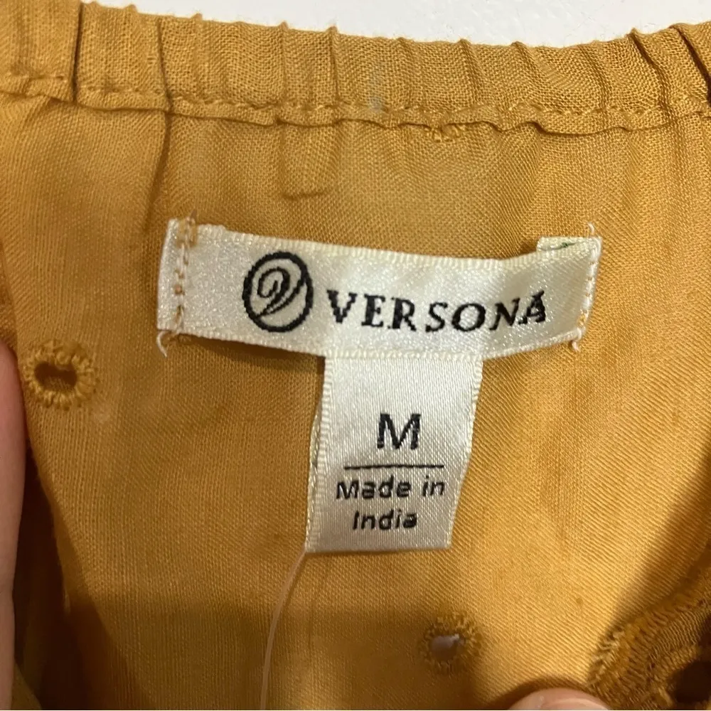 Versona‎ eyelet romper mustard yellow size medium - Image 5