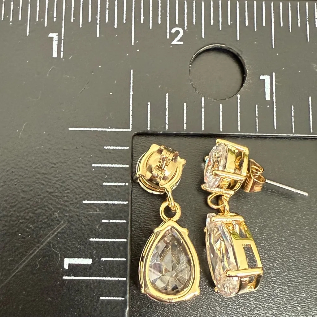 Stunning Clear CZ Cubic Zirconia Round/Pear Teardrop Gold - Image 5