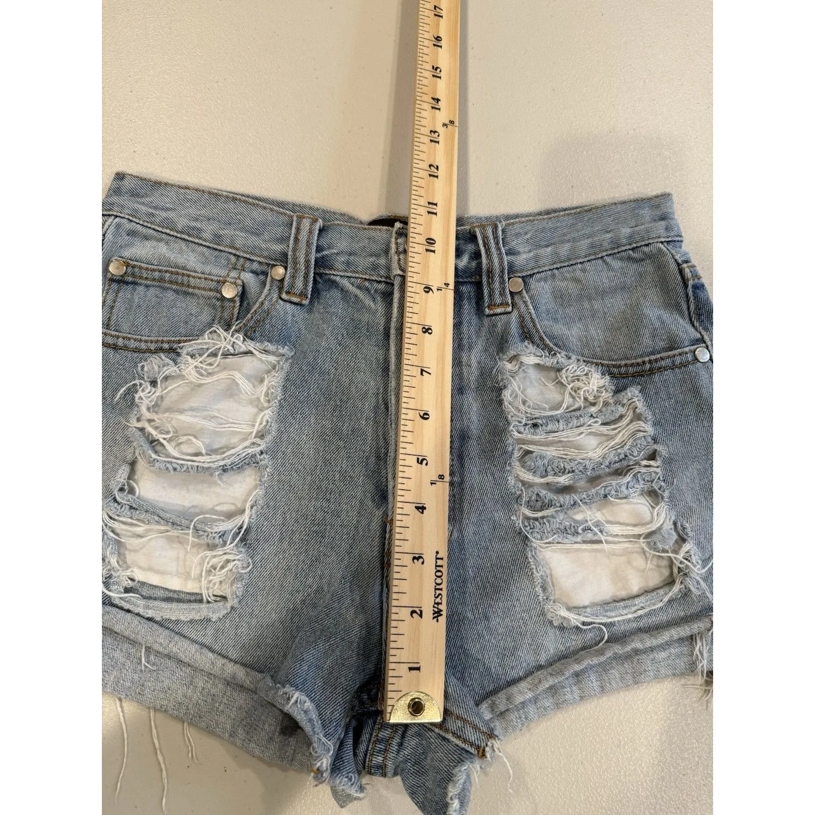 Minkpink Jean Shorts Womens Medium Distressed Denim Cut Offs Raw Hem Travel - Image 6