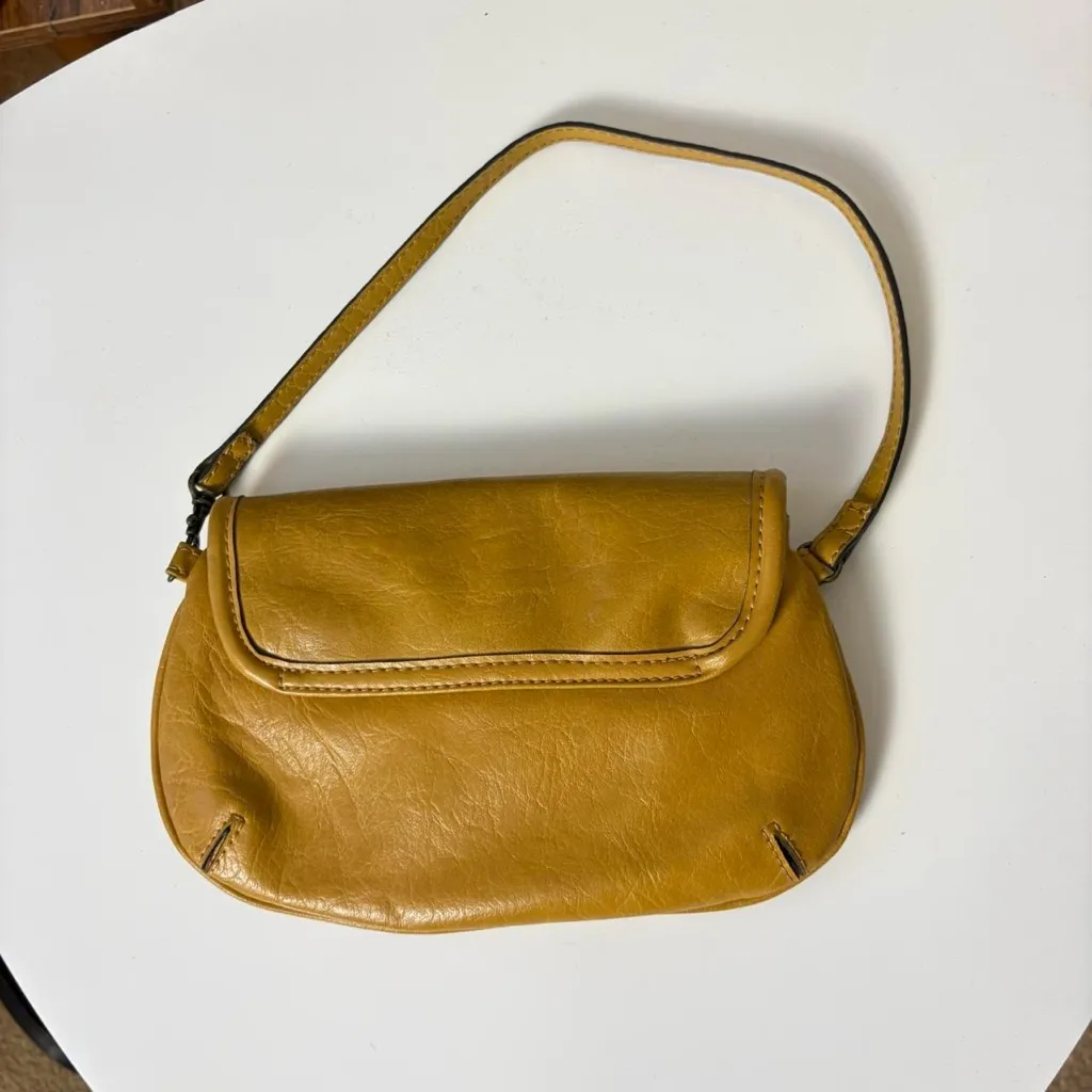 Y2k mustard yellow faux leather Axcess Liz Claiborne boho shoulder bag purse - Image 3