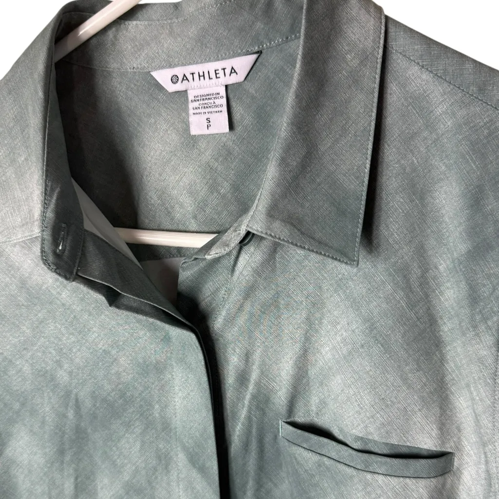 ATHLETA Women’s Sz S Urbanite Printed Top | Denali Minimalistic Green #982859 - Image 3