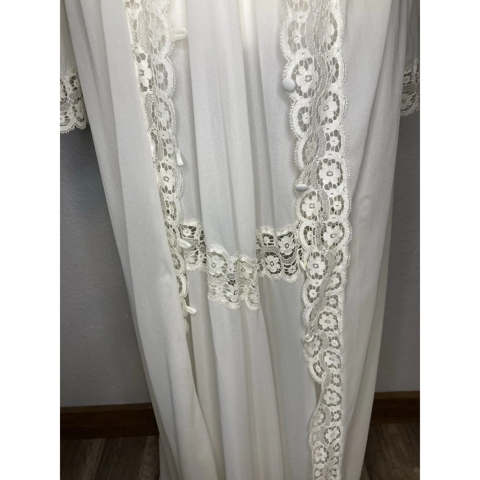Vintage Night Gown Robe Womens M 14/16 White Lace Nylon Long Peignoir Set Bridal Size M - Image 5